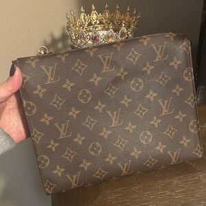 Louis Vuitton Brown Monogram Clutch